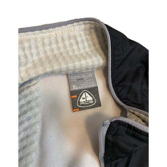 Nike ACG Sphere-Dry Lightweight Breathable Active Athletic Jacket - Women’s XL - Picture 4 of 5